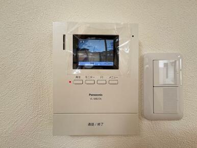「インターホン」Panasonic製のモニタ付きインターホン新品交換済み