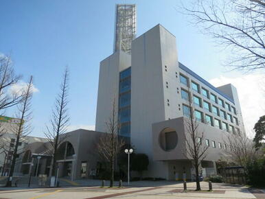 都筑区役所・図書館