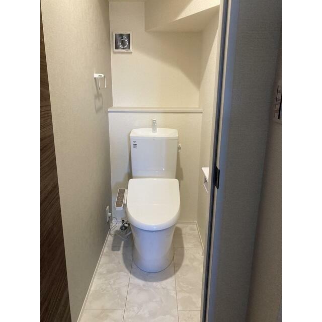 お気に入りのカバーやマット、スリッパを置いて快適空間に（1号棟）