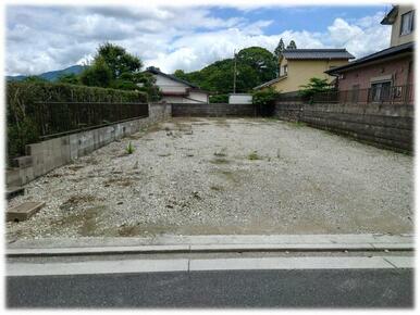 南西側道路から平坦な敷地です（＾＿＾）／