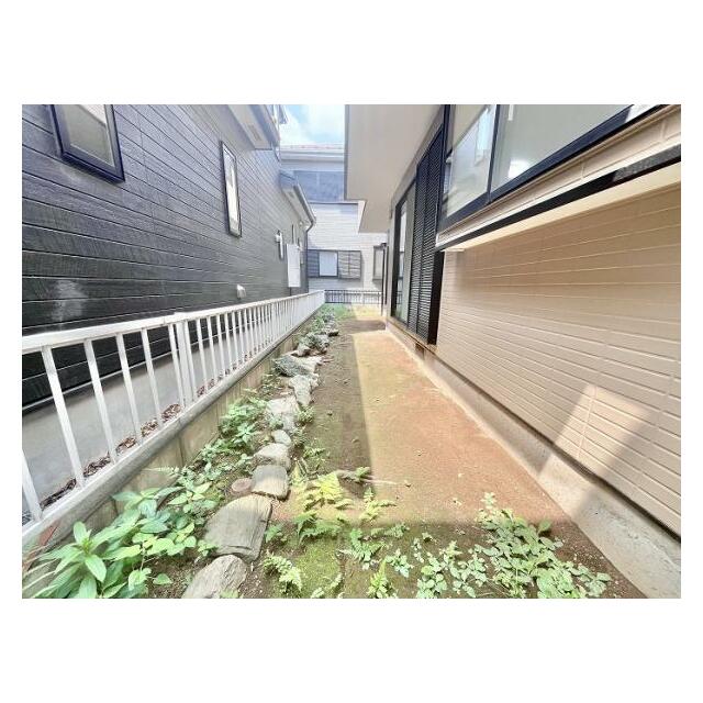 「庭」日当たり良好です。