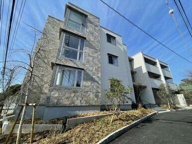 鎌倉市由比ガ浜３丁目・積水ハウス施工の賃貸住宅「シャーメゾン」