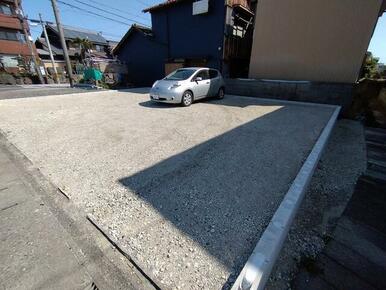 幅員１１ｍ道路に約１２ｍ接道