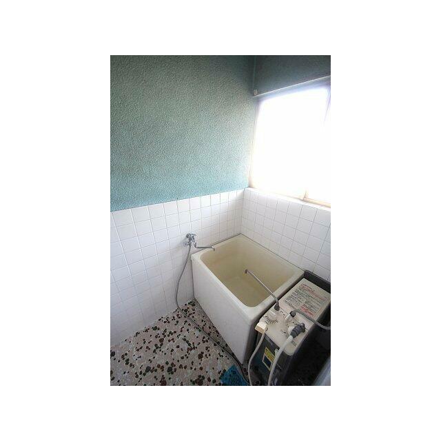 ※同建物ほかのお部屋の写真です。