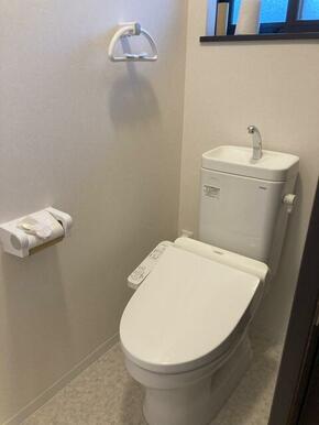 災害時でも安心のタンク付きトイレを採用しました。