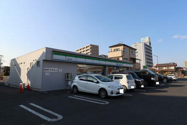ファミリーマート宇都宮大寛店