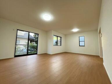 「LDK」20帖以上の開放感のあるリビングです