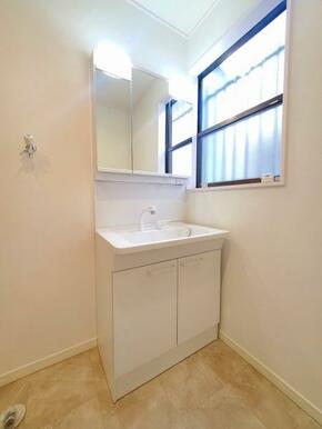 洗面台新品交換済み