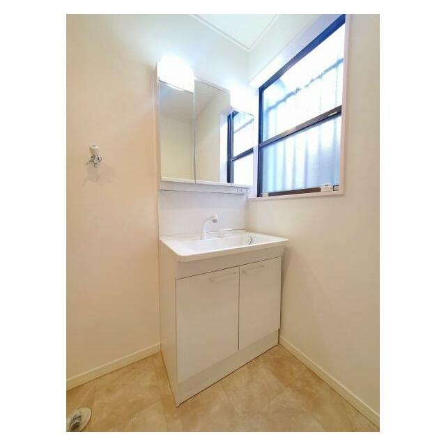 洗面台新品交換済み