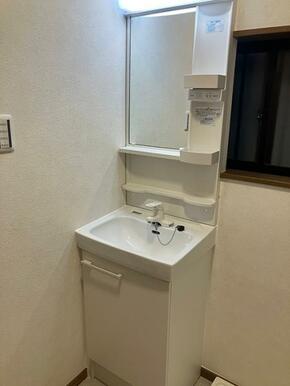 洗面台新調