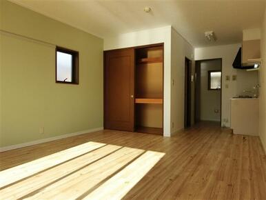 アクセントクロスで明るいお部屋