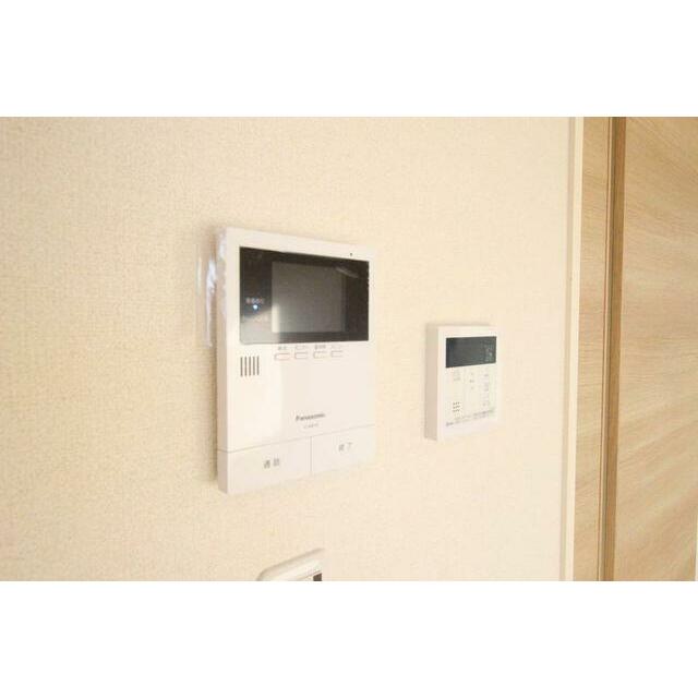 不在時、来客時に便利な録画機能付きＴＶカラーモニターホンです。