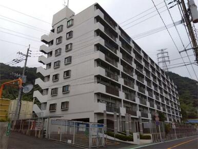 海と山に囲まれた自然豊かな住環境です