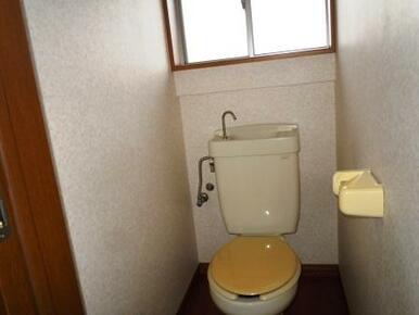 トイレに窓あり