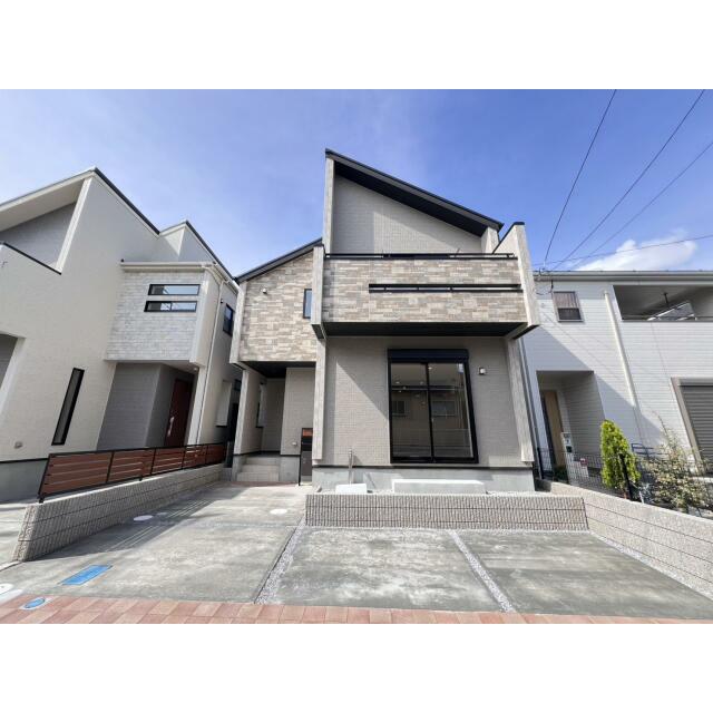 【2号棟 外観】