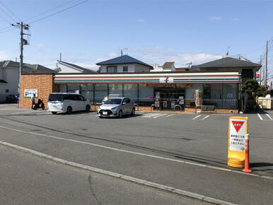 セブンイレブン茅ヶ崎小桜町店