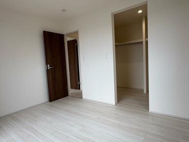 ゲストを迎えるための部屋としても使える（1号棟）