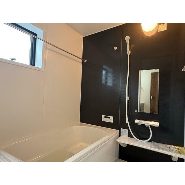 朝風呂、シャワー、夜のバスタイムと使い方は自在（1号棟）