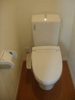 洗浄機能付きのトイレです。