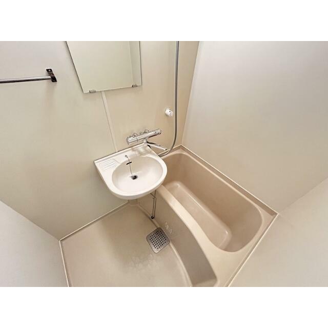 ※写真は別号室のものです。