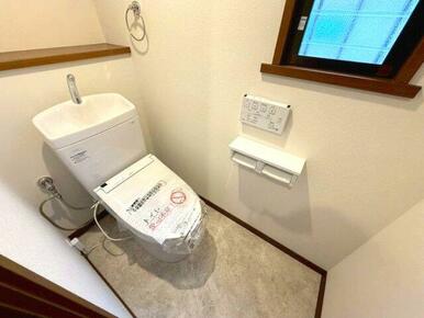 １階トイレです