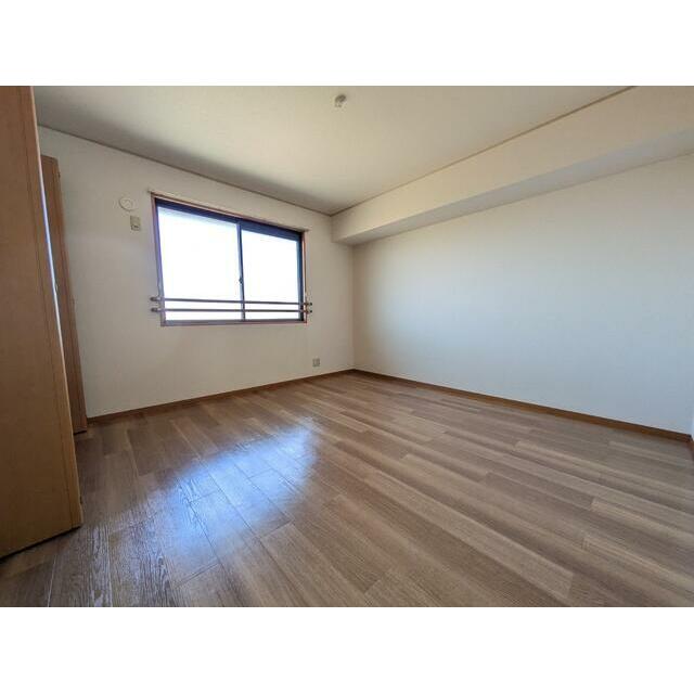 収納もある洋室8帖