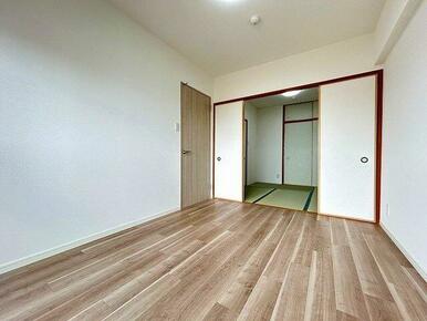 「南東側洋室（２）」和室と繋がっております、