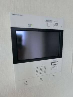 ※同じ間取りの別室の画像です