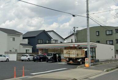 セブンイレブン春日井松河戸町店