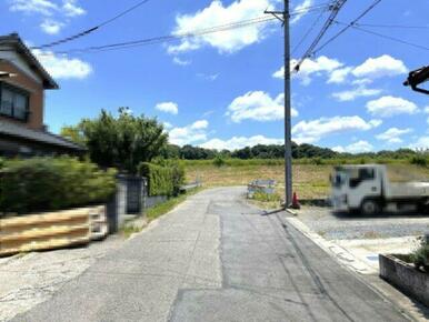 前面道路：北→南