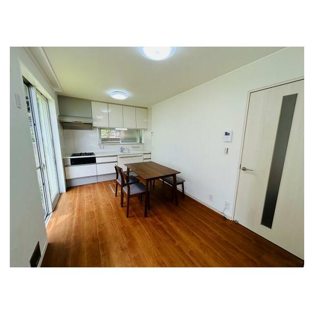 リビング　ニトリ家具付き