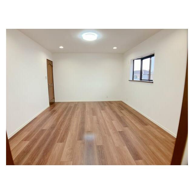 2F北西側洋室　別角度