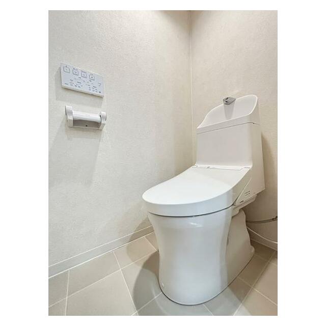 ウォシュレット付きトイレ