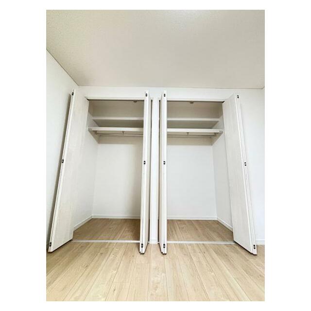 洋室約4.5帖のクローゼット