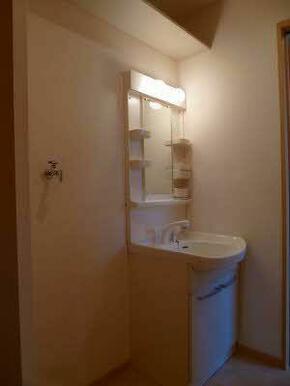 洗髪洗面化粧台