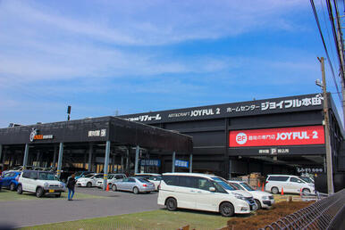 ジョイフル本田幸手店駐車場