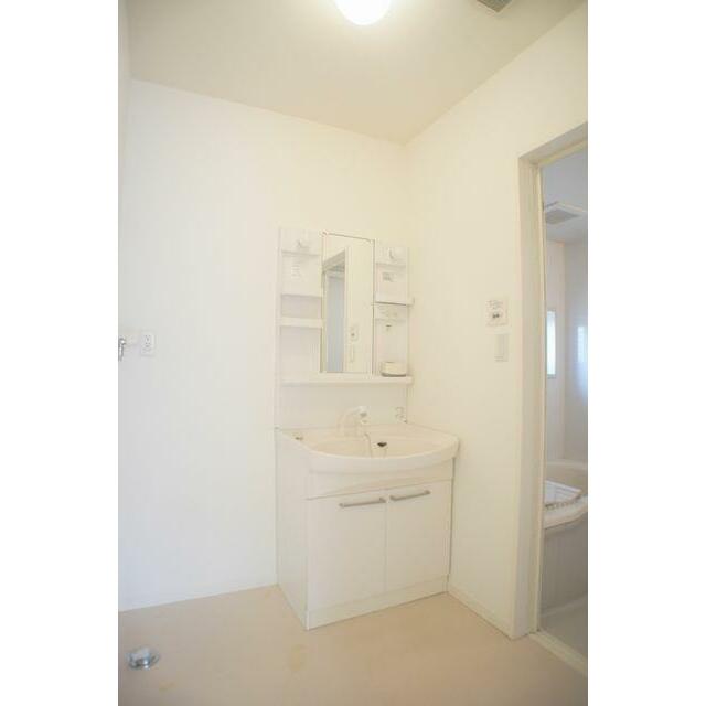 【洗面所】とても便利な洗髪洗面化粧台は今や必須アイテム。