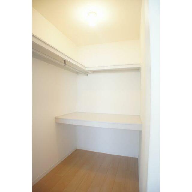 【ＷＩＣ】洋服はもちろん寝具や季節家電、スーツケースなど家中の物をまとめて収納出来ますよ。