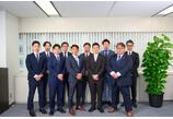 情報提供会社
