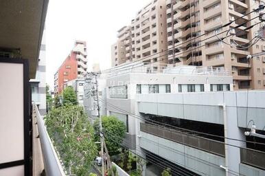 お部屋からの景色です！圧迫感がないので暮らしやすい♪