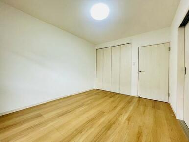 洋室約6.4帖　２