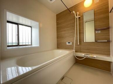 「浴室」ハウステック製のユニットバス、新品交換済み