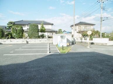 敷地内駐車場※要空き確認