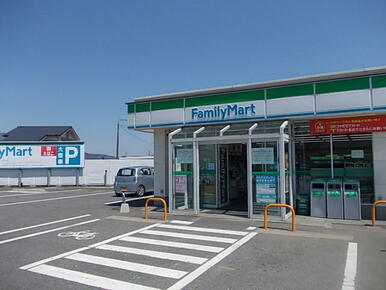 ファミリーマート
