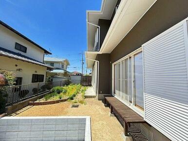 「お庭」南西向きで日当たり良好なお庭
