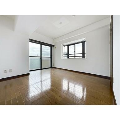 ６帖の洋室も２間あります