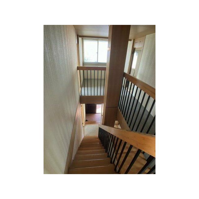 広々とした階段周り♪