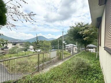 陽当たり良好な広々としたお庭スペース！家庭菜園も可能です♪