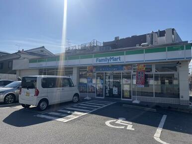 ファミリーマートかどの七条店