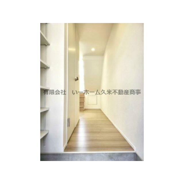 明るい玄関です